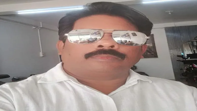 प्रतापगढ़: अनियंत्रित कार पेड़ से टकराई, भाजपा नेता की मौत