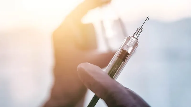 गोरखपुर: अस्पताल में भर्ती 40 से अधिक गर्भवती महिलाओं की हालत बिगड़ी, गलत इंजेक्शन देने का आरोप