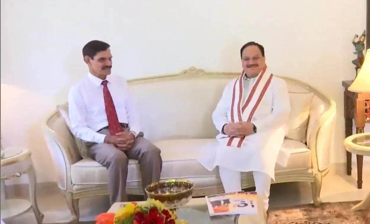 नड्डा ने पूर्व सेना प्रमुख दलबीर सिंह सुहाग से मुलाकात कर केंद्र सरकार की उपलब्धियां बताईं 