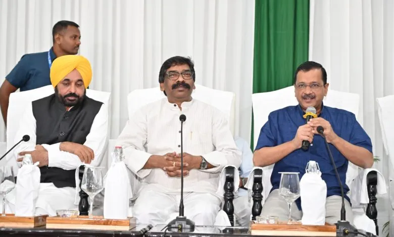 नरेंद्र मोदी की सरकार देश के गैरभाजपाई सरकारों का अधिकार रही है छीन : अरविंद केजरीवाल