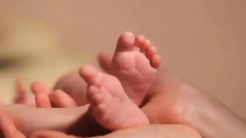 हरदोई: 15 साल की नाबालिग किशोरी बनी बिन ब्याही मां, रिश्तेदार ने बनाया था हवस का शिकार