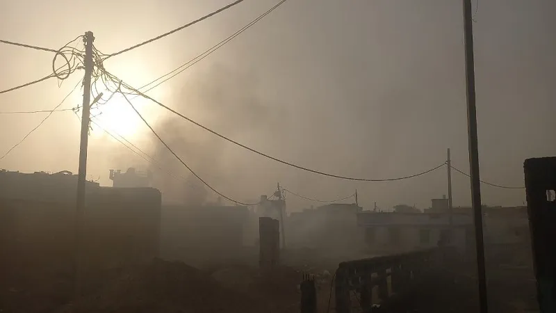 संभल : आतिशबाजी के स्टाक में लगी आग, बच्चे समेत चार लोगों की मौत