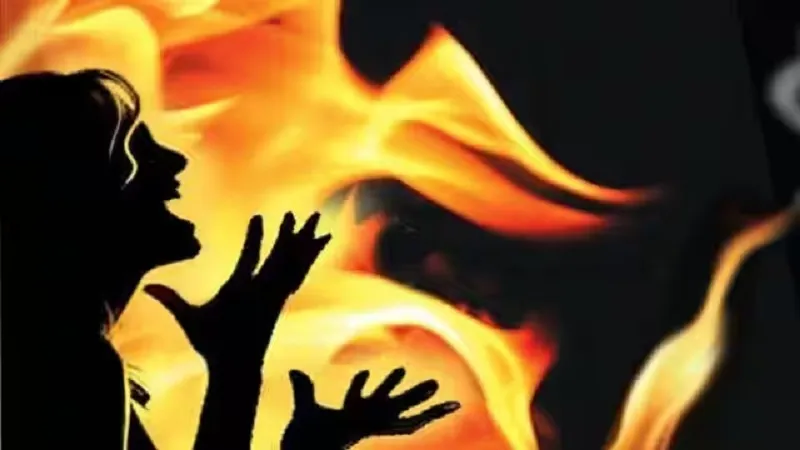 मुरादाबाद: विवाहिता को जलाकर मारने की कोशिश, चार के खिलाफ रिपोर्ट