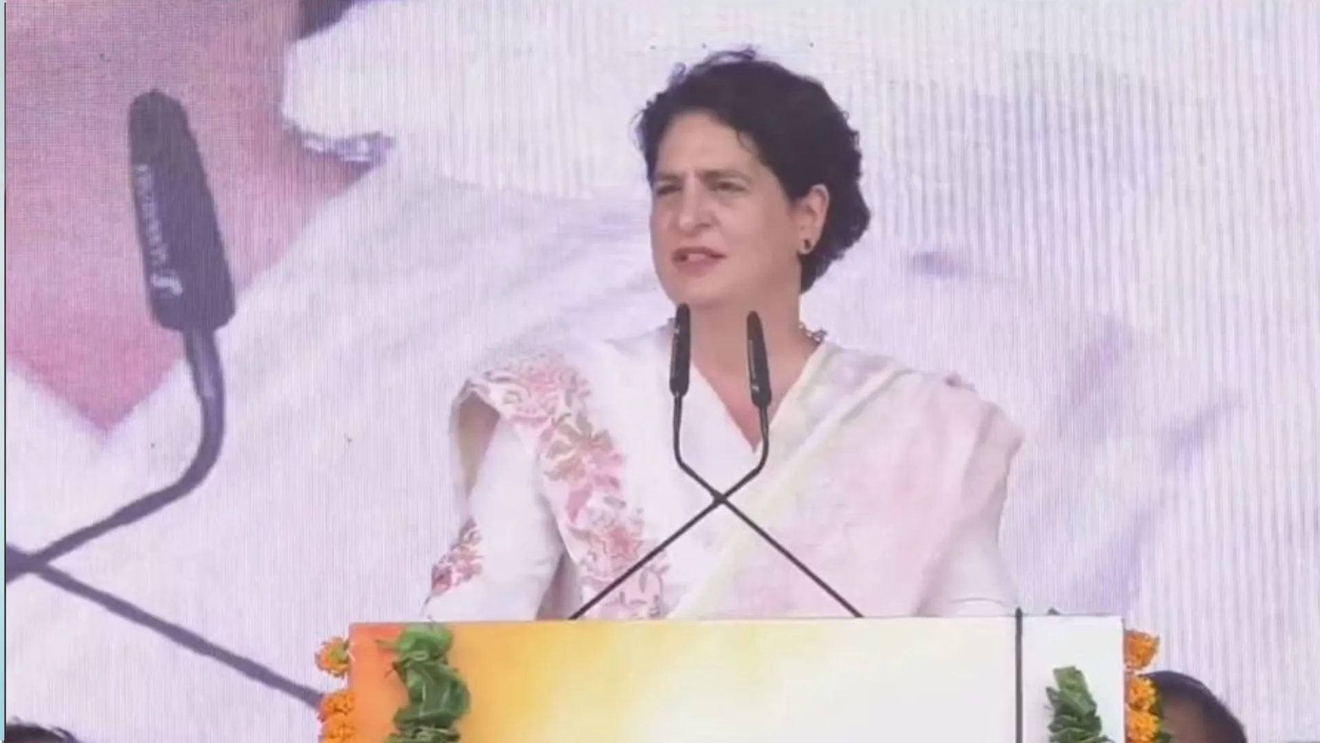 मध्यप्रदेश ने 18 साल देख लीजिए, अब छह महीने बचे सोचने के लिए : प्रियंका गांधी