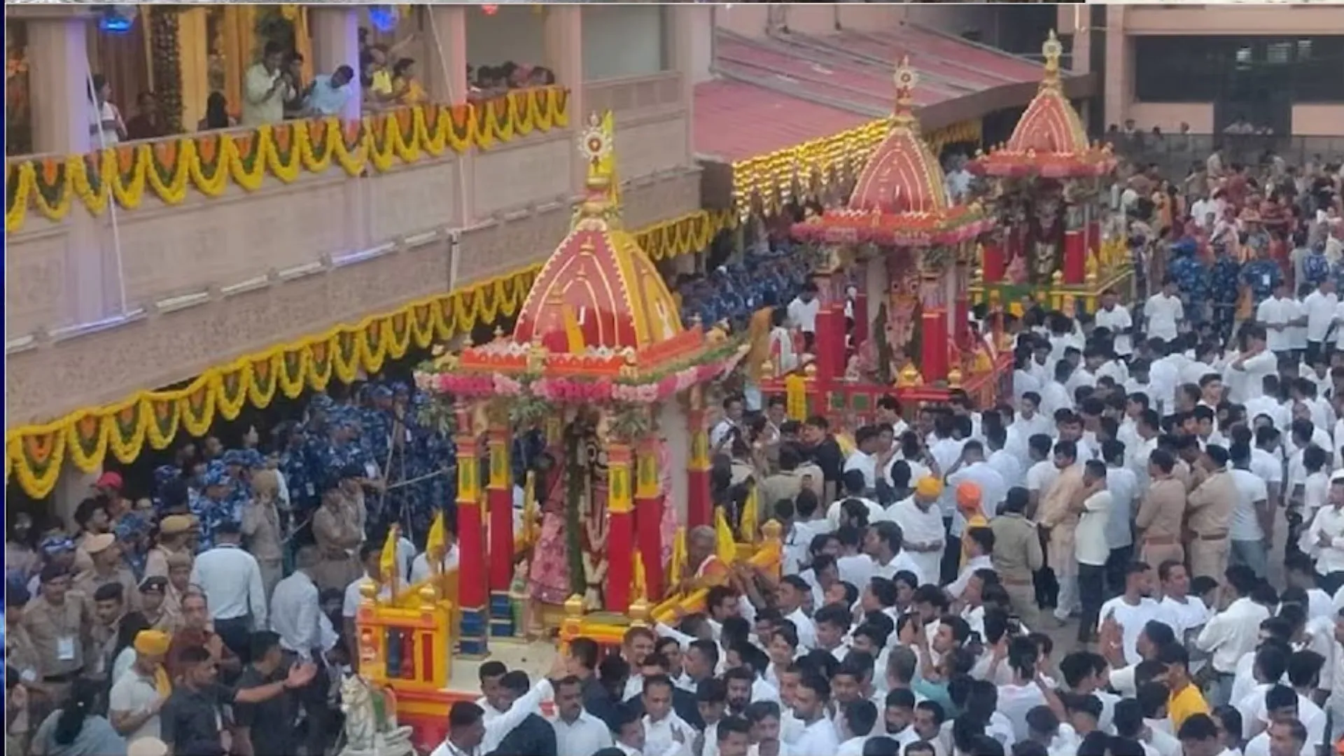 अहमदाबाद में भगवान जगन्नाथ की 146वीं रथयात्रा शुरू, अमित शाह ने की मंगल आरती 