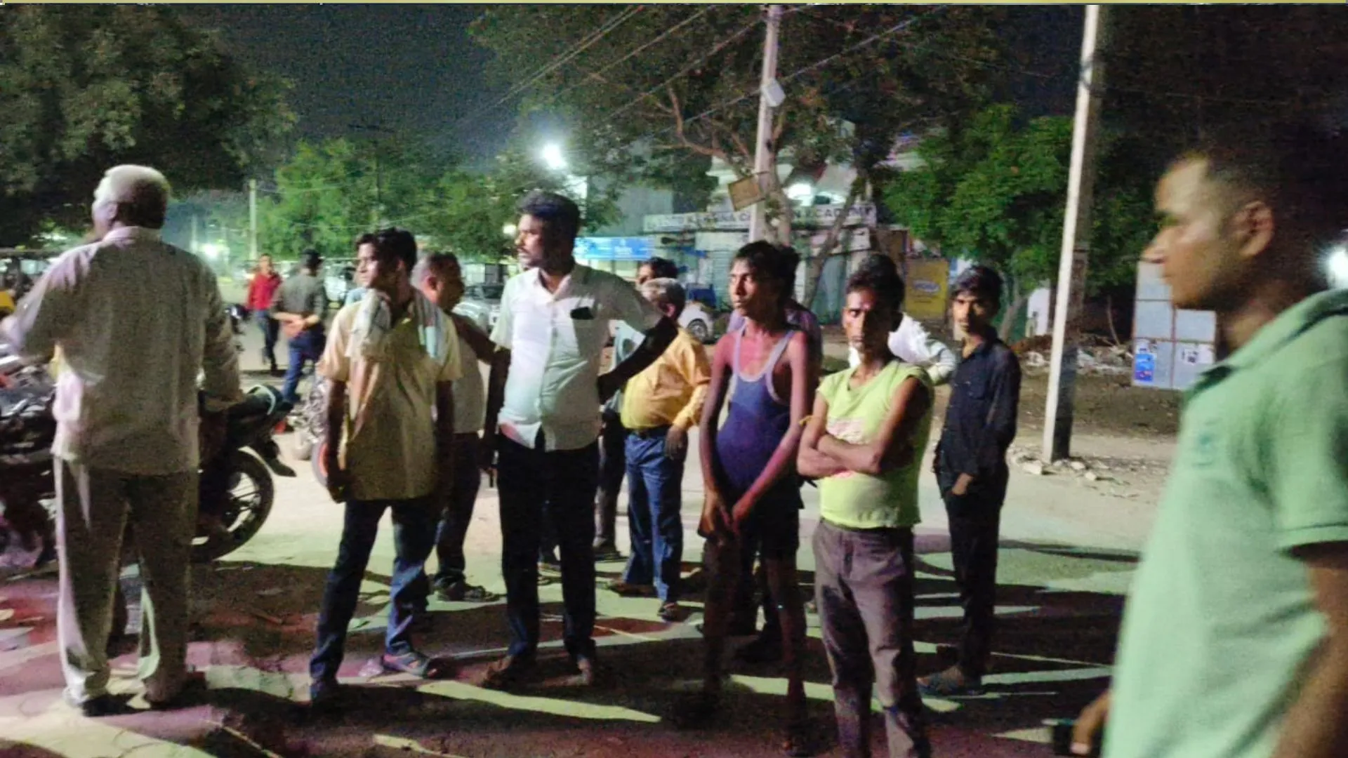 बरेली: बरात में हादसा, करंट से दो किशोरों की मौत, छह झुलसे, मचा कोहराम