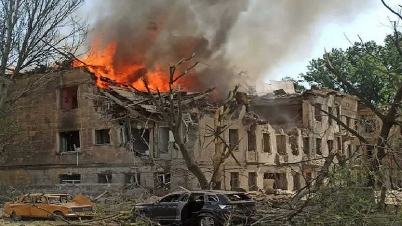 Ukraine WAR: दक्षिणी यूक्रेन में रूस के मिसाइल हमलों में छह लोगों की मौत, कई मकान तबाह
