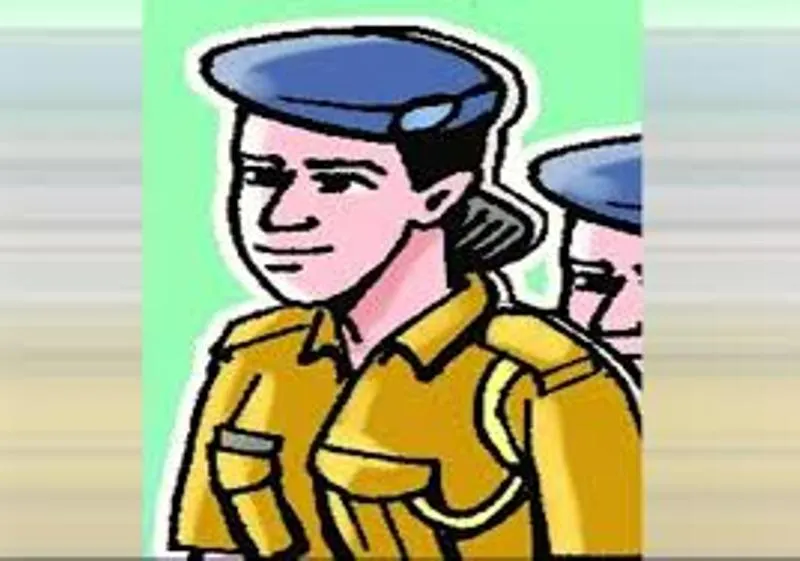 हल्द्वानी: कालू सिद्ध तिराहे पर नशेड़ी का हंगामा, महिला पुलिस कर्मी को धमकाया
