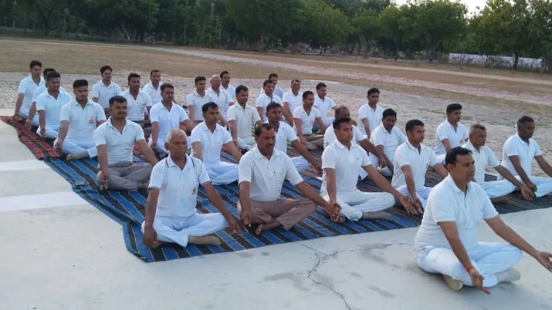 Mahoba: अर्न्तराष्ट्रीय योग दिवस जोर शोर से मनाने की तैयारियां शुरु, जिला स्टेडियम में जुटेगी हजारों की भीड़