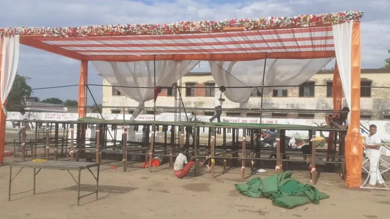 Jalaun: डिप्टी सीएम के कार्यक्रम को लेकर प्रशासन व भाजपाई हलकान, भीषण गर्मी को देखते हुए जनसभा में भीड़ जुटाना बड़ी चुनौती