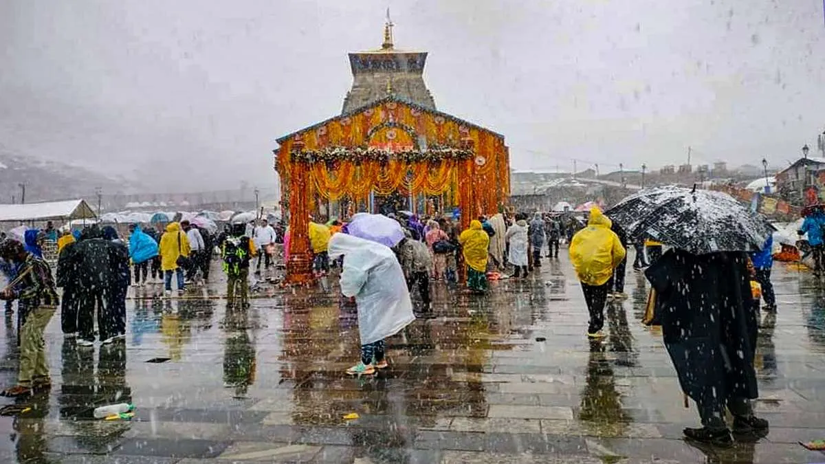 Chardham Yatra 2023: मौसम खराब होने के कारण केदारनाथ यात्रा स्थगित की गई