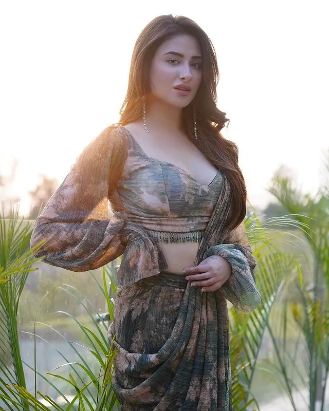 Mahira Sharma 3
