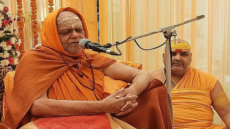 प्रयागराज: फिल्म आदिपुरुष को लेकर स्वामी निश्चलानंद ने दिया बड़ा बयान, जानें क्या कहा...