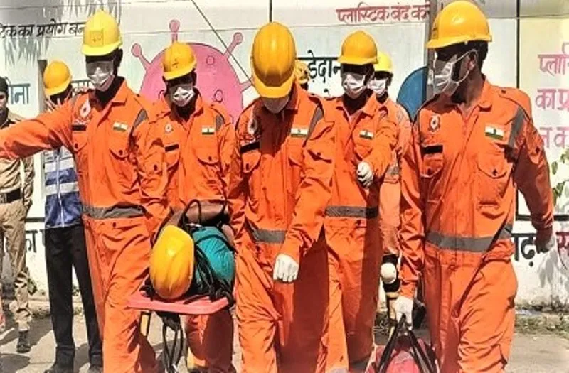 गदरपुर: एनडीआरएफ की टीम पिथौरागढ़ के लिए रवाना की 