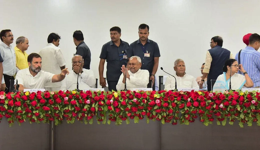 पटना में विपक्ष की बैठक में भाग लेने वाले नेता घोटालों में संलिप्त : शाह 