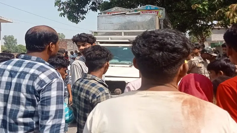 प्रतापगढ़: अलग-अलग सड़क हादसे में बालक और दूल्हे के भाई की दर्दनाक मौत, परिजनों में कोहराम