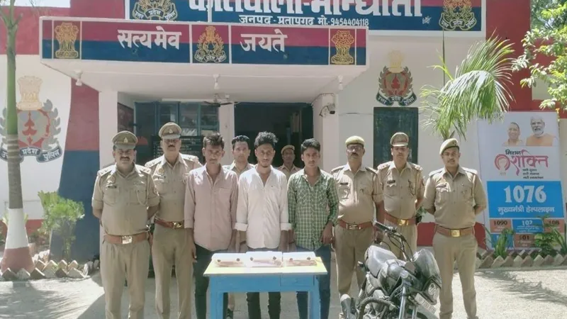 प्रतापगढ़: ट्रक चालक की हत्या के बाद परिजनों का प्रदर्शन, आरोपित गिरफ्तार