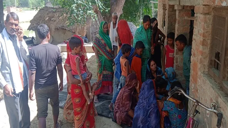 रायबरेली: चारपाई पर सो रहे अधेड़ पर गिरा फर्राटा पंखा, करंट से हुई मौत 