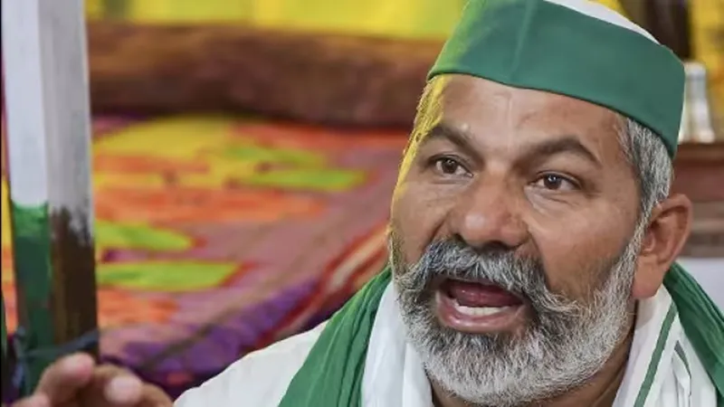 नोएडा: 81 गांवों के किसानों के साथ राकेश टिकैत ने महापंचायत, कहा- उत्पीड़न बर्दाश्त नहीं किया जाएगा