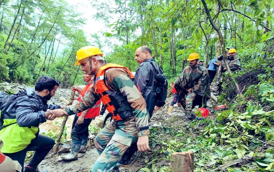 उत्तर सिक्किम में फंसे सभी पर्यटकों को बचाया गया