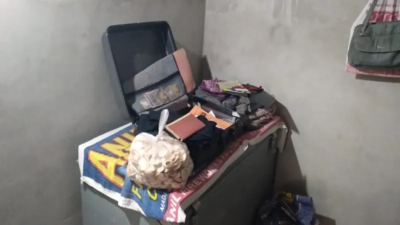 रायबरेली: घर का ताला तोड़कर चोरों ने पार किया लाखों का माल