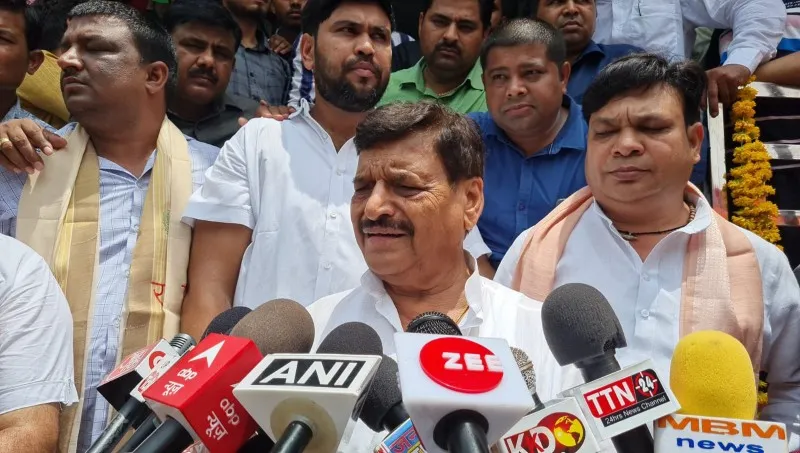 इटावा में बोले शिवपाल यादव- प्रदेश में नही है कानून व्यवस्था जैसी कोई चीज