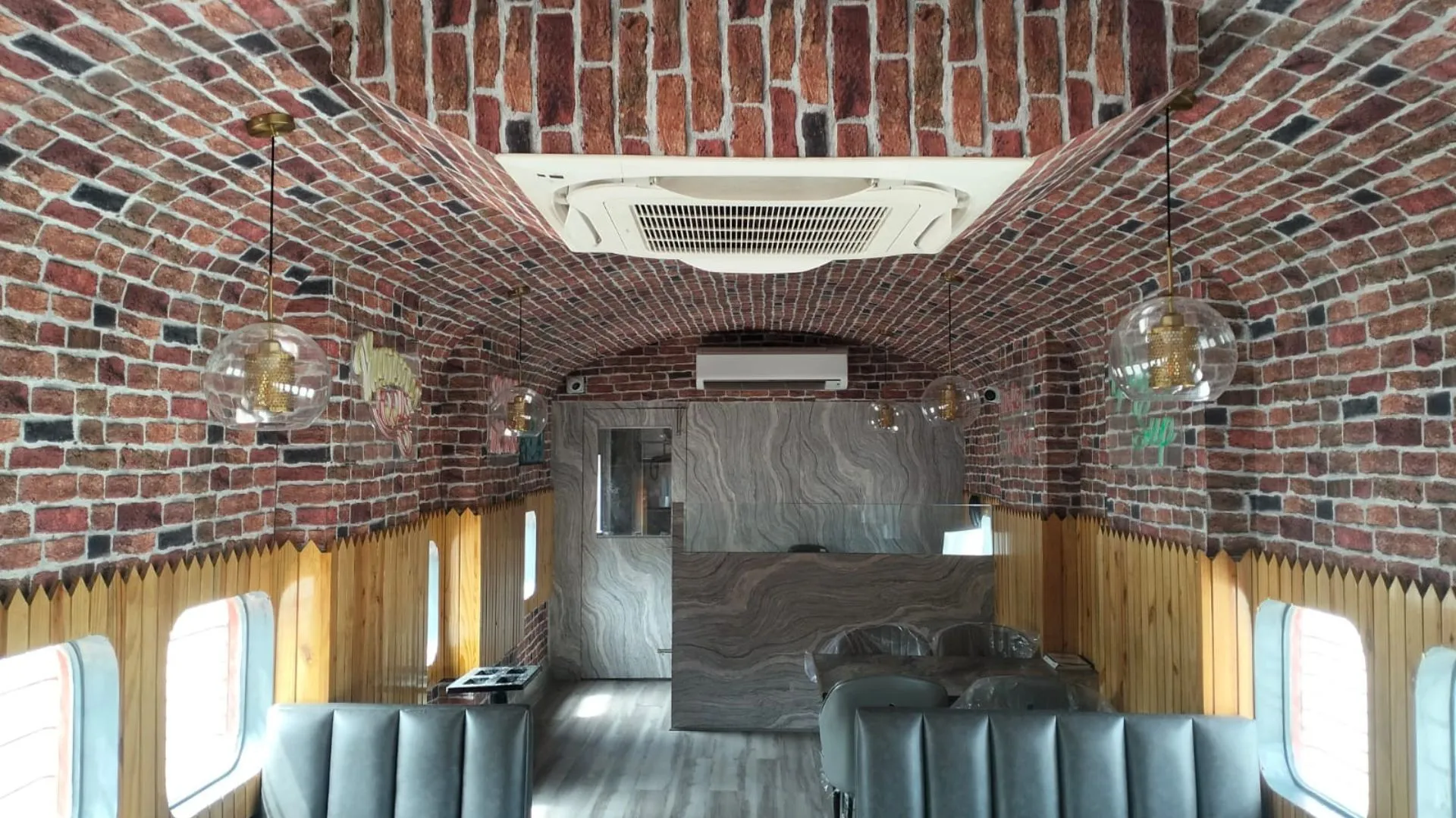 बरेली के लोगों को मिलेगा पहला रेल कोच रेस्टोरेंट, इसी सप्ताह होगा उद्घाटन