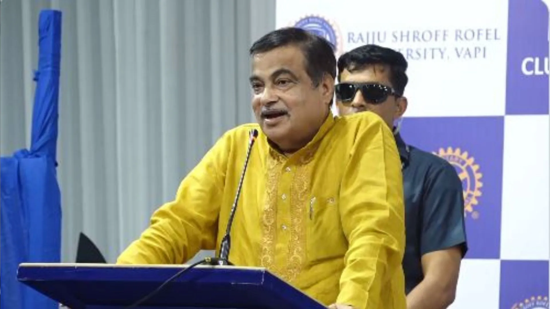 प्रधानमंत्री मोदी के 5000 अरब डॉलर अर्थव्यवस्था के लक्ष्य के लिए विश्वस्तरीय सड़कें जरूरी : गडकरी 