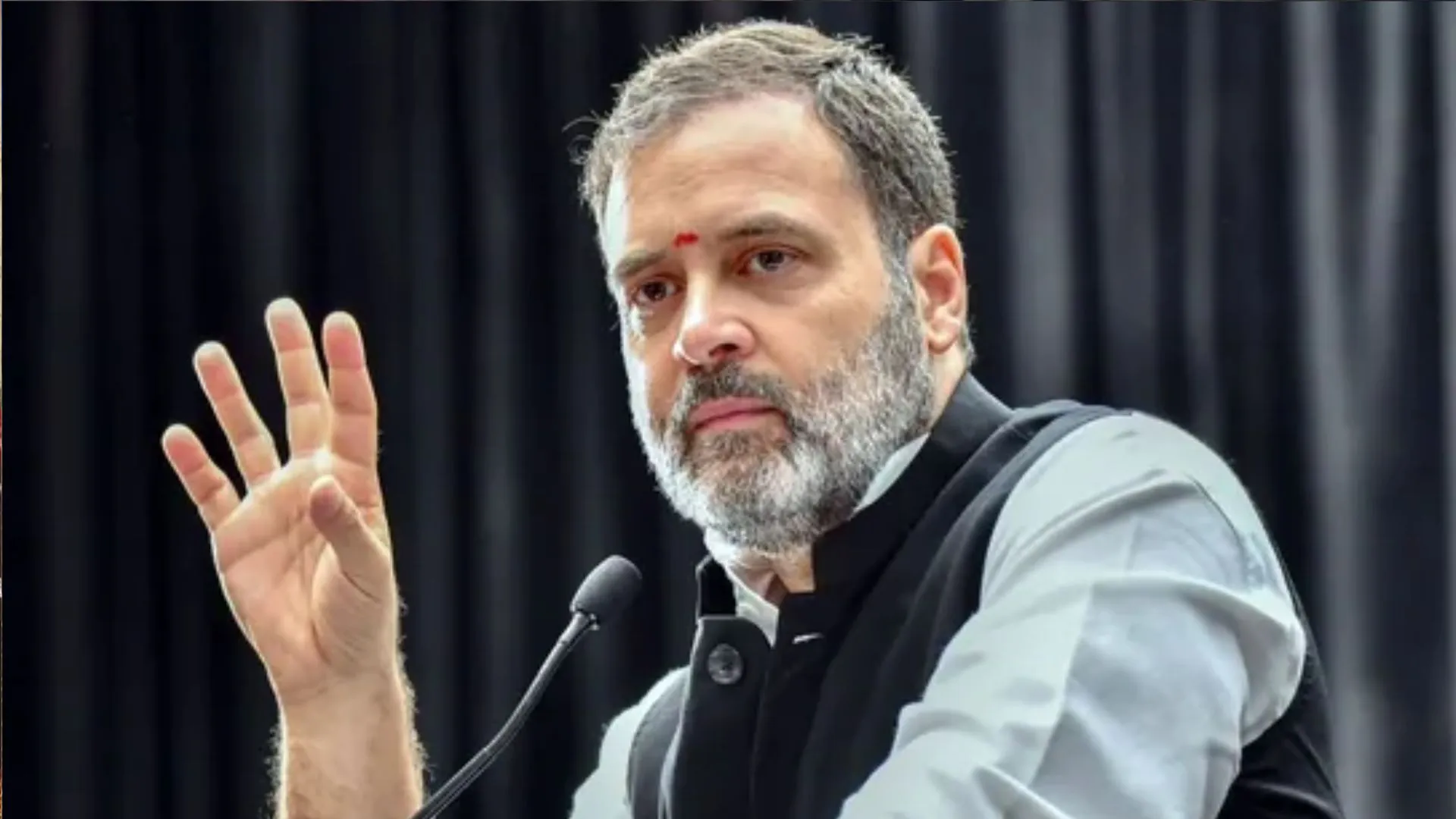 ‘वे अपनी असफलताओं के लिए अतीत में किसी न किसी को दोषी ठहराते हैं’: राहुल गांधी 