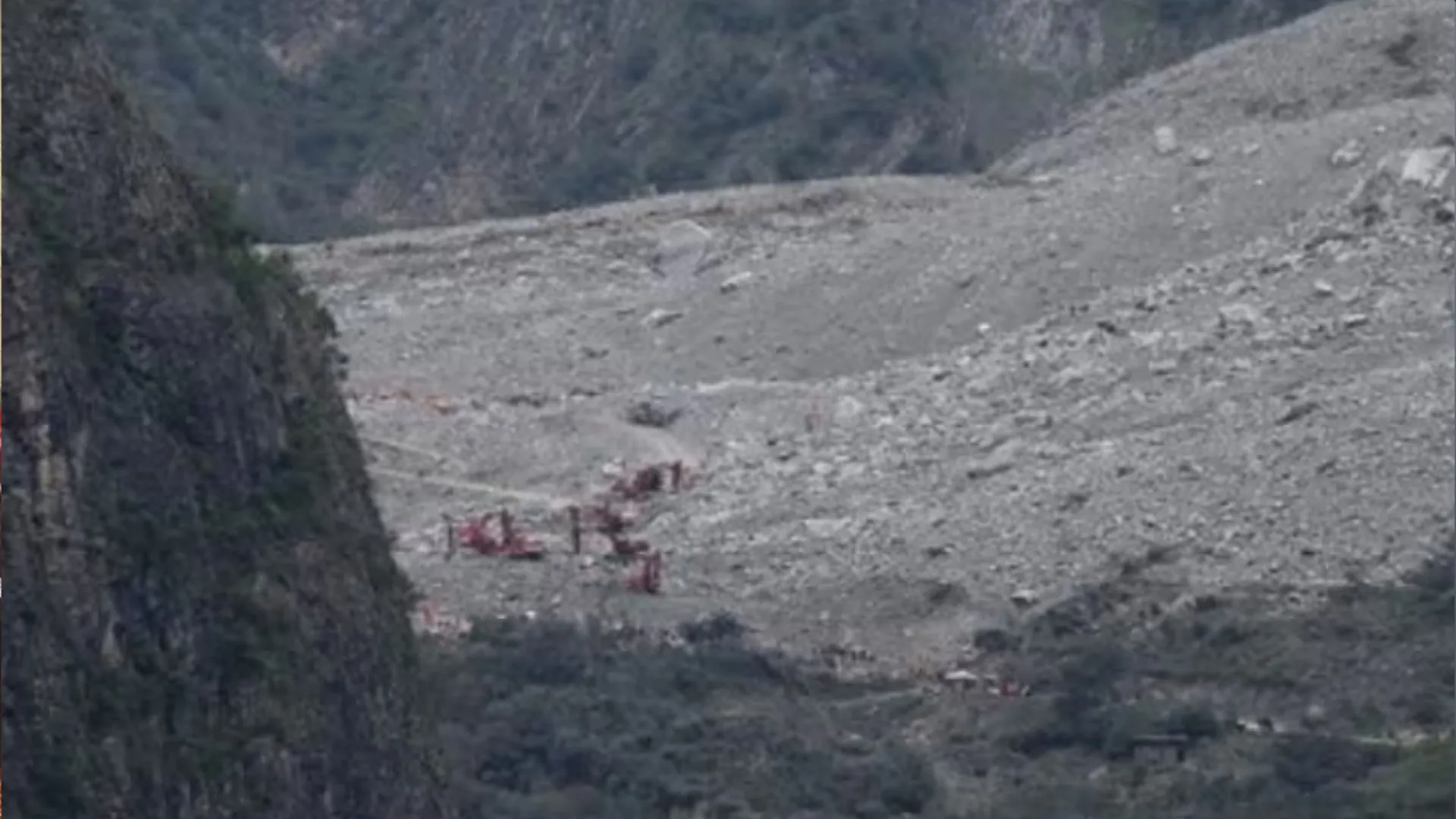 चीन में भीषण भूस्खलन से 19 लोगों की मौत, 24 घंटे चला रेस्क्यू अभियान