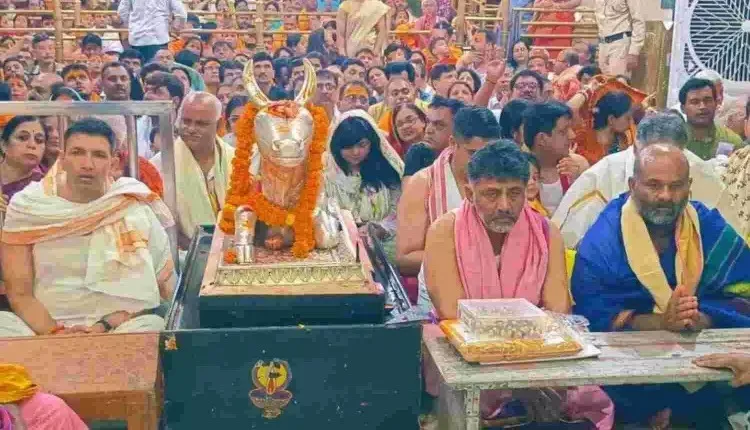 शिवकुमार ने महाकाल के किए दर्शन, कहा- हिंदुत्व, मंदिर या देवता किसी राजनीतिक दल की संपत्ति नहीं, वे सभी के लिए