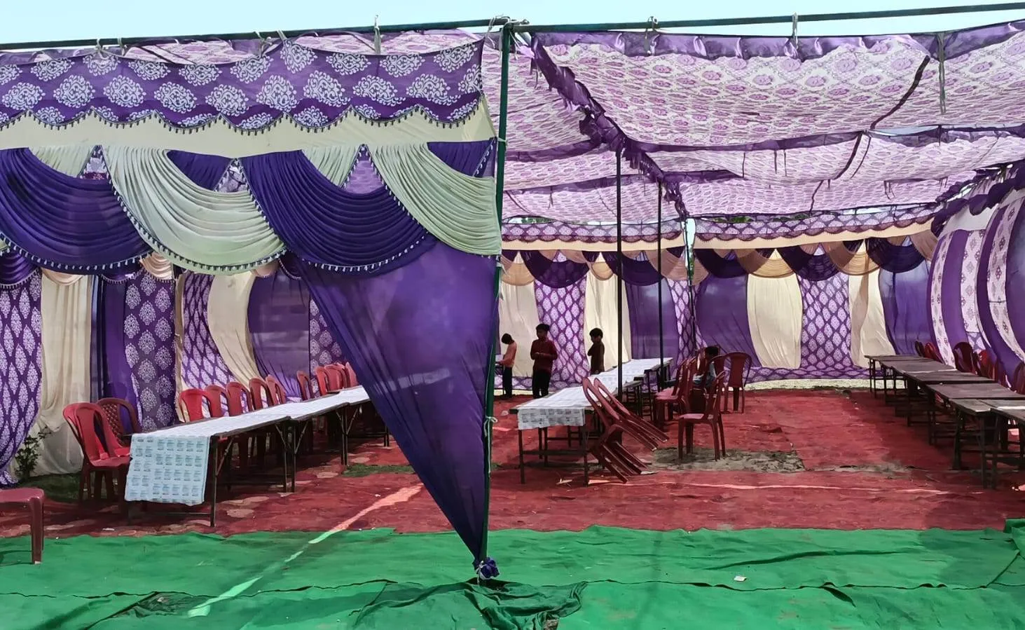 संभल: प्रेमी की सूचना पर पुलिस ने रुकवाई नाबालिग की शादी, बरात लौटा