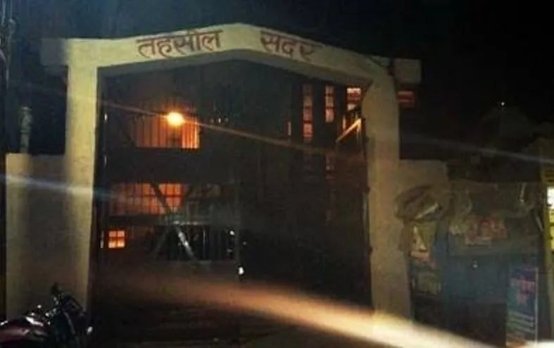 शाहजहांपुर: दाखिल खारिज को भटक रहे लोगों में डीएम की सख्ती से जगी आस