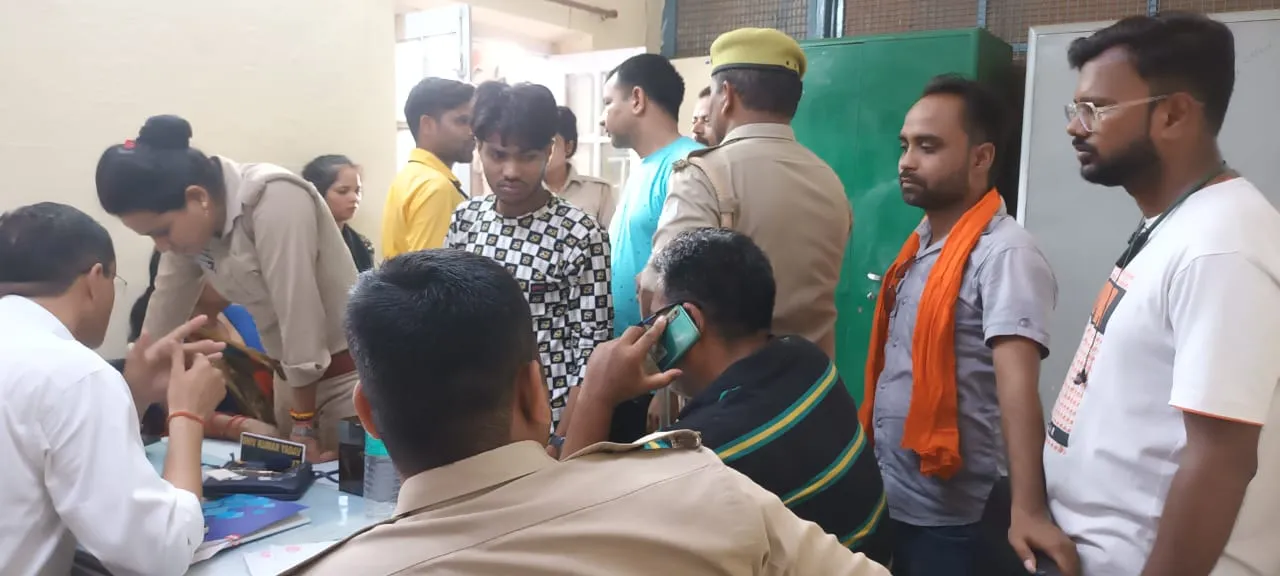 पीलीभीत: धर्म परिवर्तन के बाद लव-जिहाद का शोर, हिंजामं का हंगामा..जानिए पूरा मामला 
