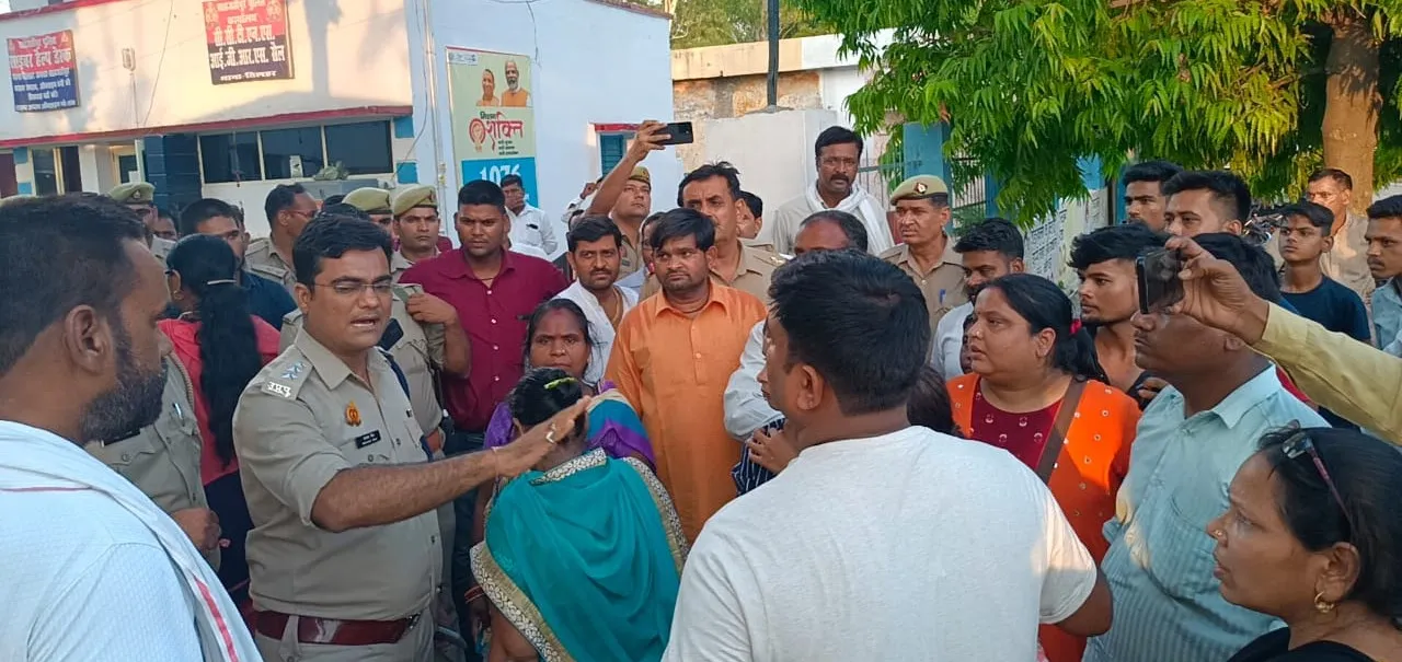 शाहजहांपुर: गुस्साए परिजनों घेरी कोतवाली...अब हुई हत्या की रिपोर्ट दर्ज, जानिए पूरा मामला