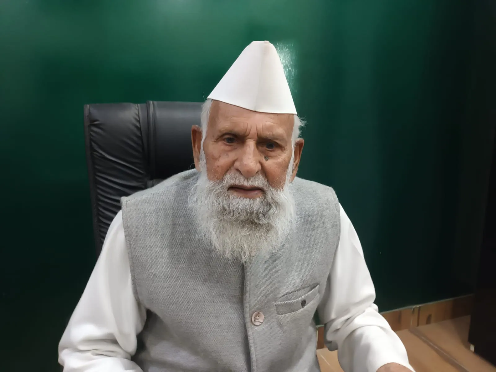 संभल: मजहब का सौदा सियासत से नहीं किया जा सकता- शफीकुर्रहमान बर्क