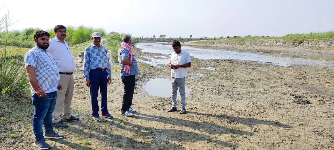 कासगंज: पहाड़ों पर कम हुई बारिश, बैराजों ठहरा पानी, गंगा नदी में 24 घंटे में कम हो गया 70 सेंटीमीटर पानी