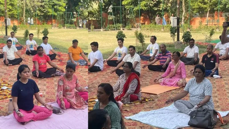 लखनऊ: राजकीय आयुर्वेद महाविद्यालय एवं चिकित्सालय के डॉक्टरों ने किया योगाभ्यास, लोगों को किया जागरूक 