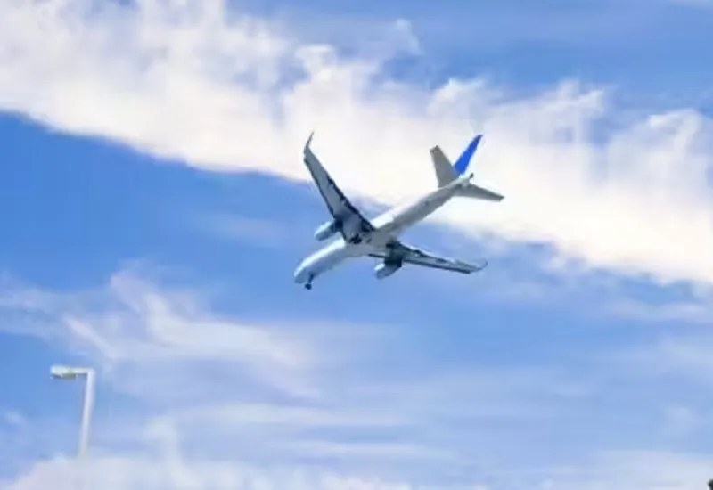 अमेरिका में निजी विमान दुर्घटनाग्रस्त, प्रतिबंधित हवाई क्षेत्र वाशिंगटन डीसी से भरी थी उड़ान 