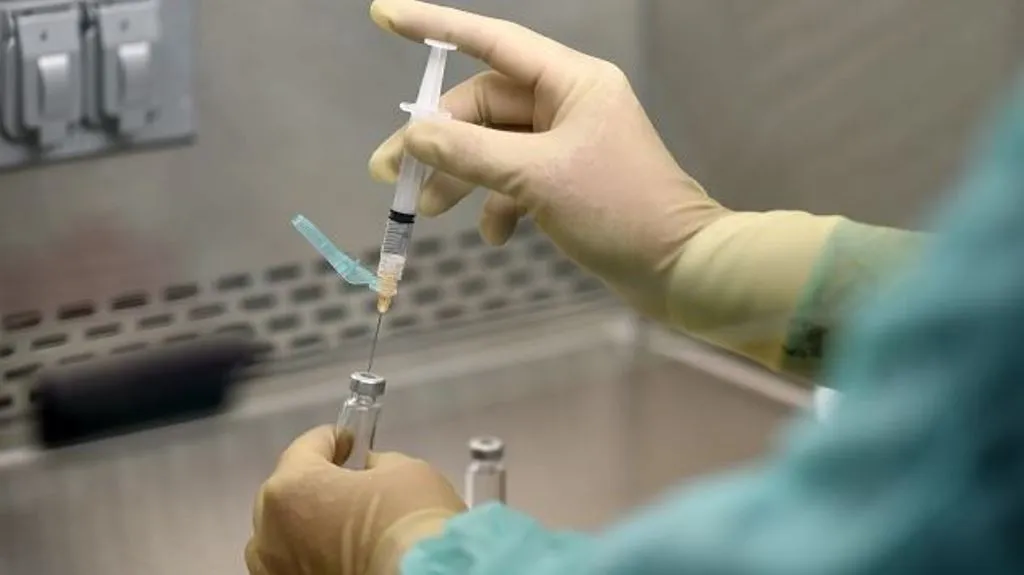 केंद्र ने सीवाई-टीबी इंजेक्शन के सरकारी प्रयोगशालाओं में परीक्षण की आवश्यकता समाप्त की: सूत्र 