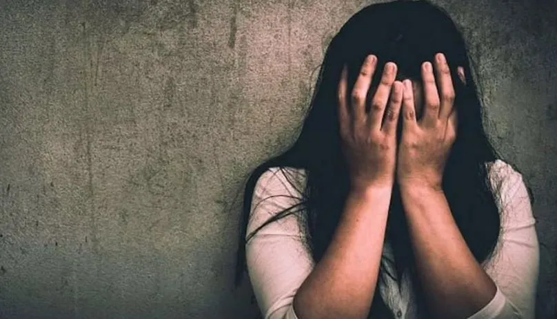 पीलीभीत: महिला पर लांछन लगाए...बोले- तुझे तो करनी पड़ेगी खुदकुशी, जानिए क्या है पूरा मामला 