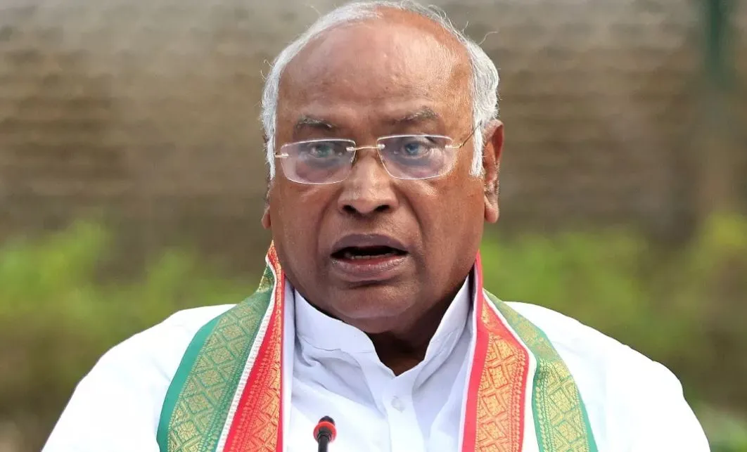 मल्लिकार्जुन खड़गे ने सरकार पर मणिपुर के लोगों के साथ ‘विश्वासघात’ का लगाया आरोप, कही ये बात... 