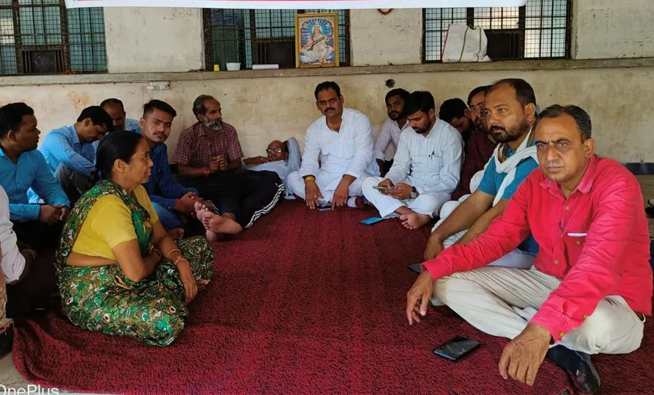 बरेली कॉलेज कर्मचारियों की भूख-हड़ताल पांचवें दिन भी जारी, मिल रहा समर्थन...प्रशासन मौन 