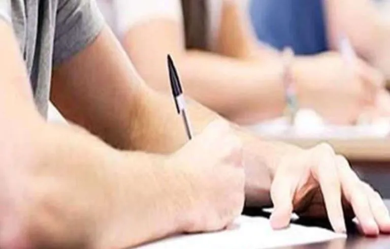 30 जुलाई को एफएमजीई परीक्षा, आवेदन प्रारंभ...जानिए डिटेल्स