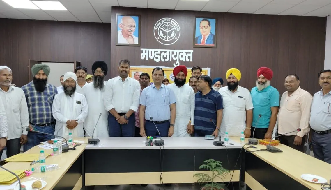 Bareilly: कूपनों का निकला बंपर ड्रा, आठ किसानों को मिले ट्रैक्टर