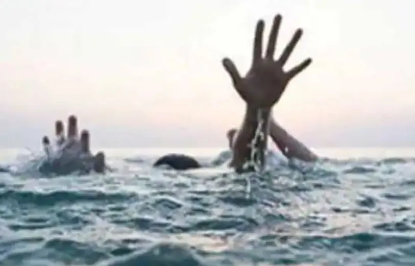 मथुरा में नहाने के दौरान तीन भाइयों की तालाब में डूबने से मौत, मचा कोहराम