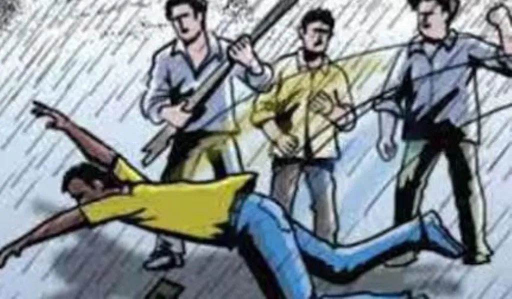 रामपुर: ग्रामीण को लाठी-डंडों से पटक-पटककर मारा, धमकी देकर बदमाश हुए फरार 