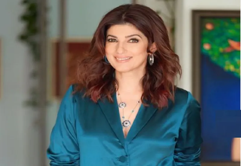 VIDEO : लंदन यूनिवर्सिटी से मास्टर्स की पढ़ाई कर रहीं ट्विंकल खन्ना, दिखाई कॉलेज लाइफ की झलक 