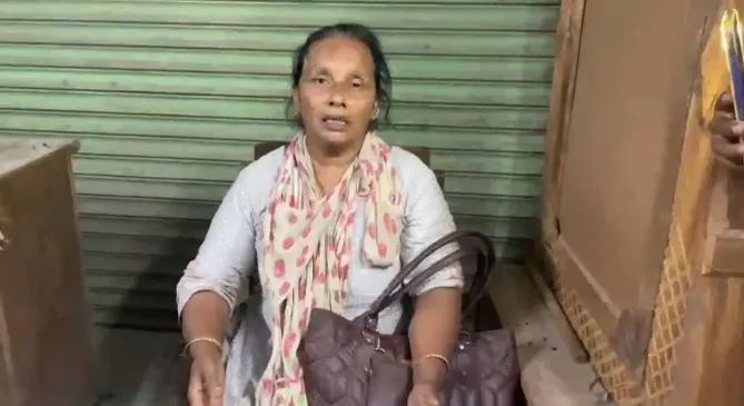  बरेली: सपा के पूर्व पार्षद प्रत्याशी पर महिला ने लगाया लूटपाट और मारपीट का आरोप, वीडियो हुआ सोशल मीडिया पर वायरल