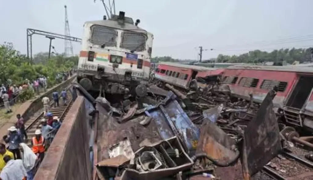 ओडिशा ट्रेन हादसा: मृतकों की संख्या हुई 292, 40 से ज्यादा घायल यात्रियों का अस्पताल में चल रहा इलाज